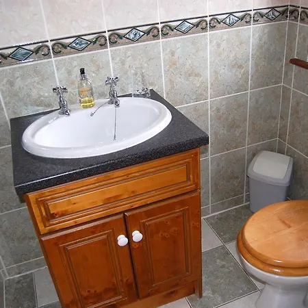 Bed and Breakfast The Lodge, Foxford